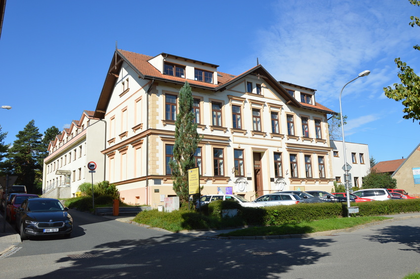 Budova